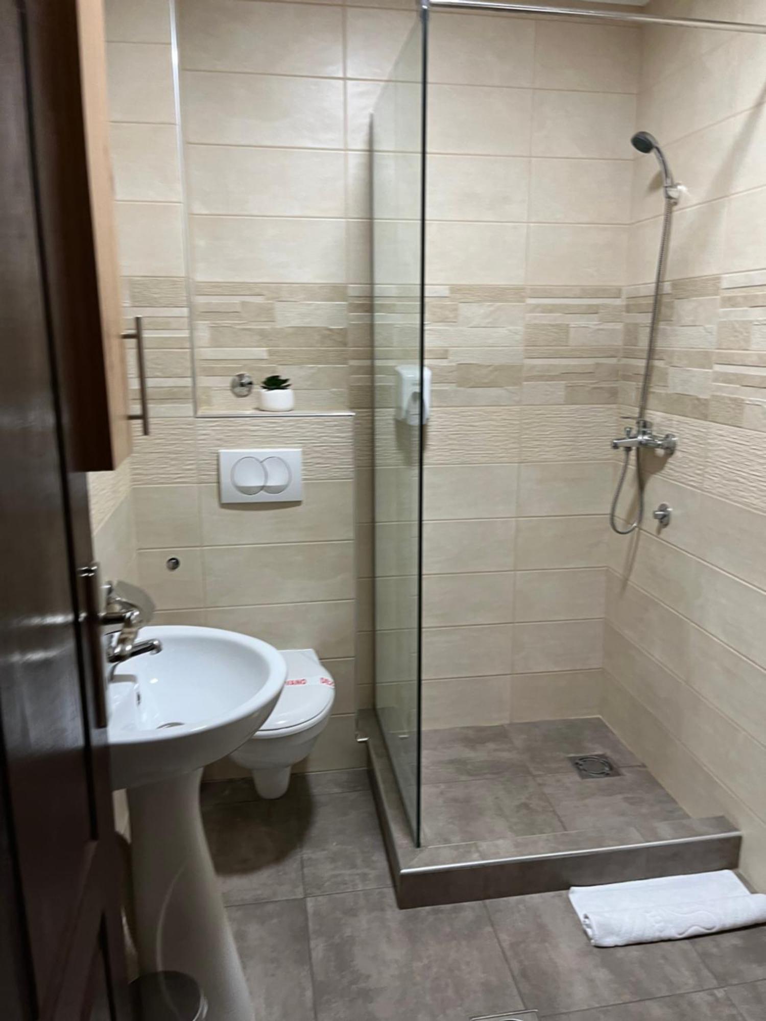 Airport Sky Apartments Lux Belgrád Kültér fotó