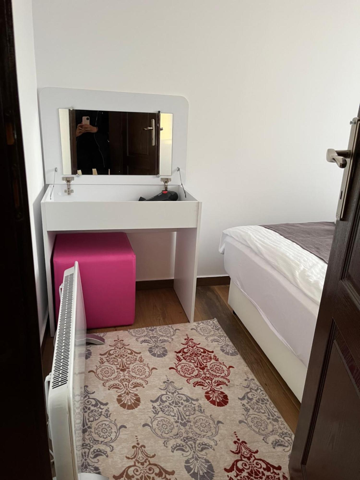 Airport Sky Apartments Lux Belgrád Kültér fotó